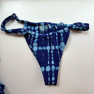 Skatie Bobbi Bottom - Riptide